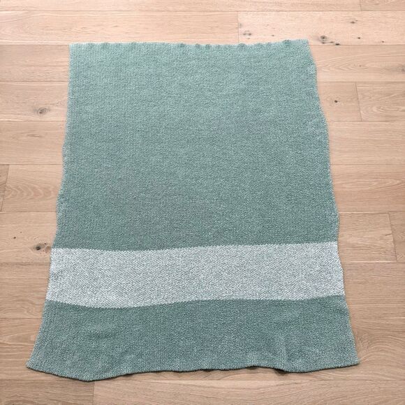 Barefoot Dreams Cozy Chic Sage Green Throw Heathered Blanket 45"x60" - Picture 2 of 5